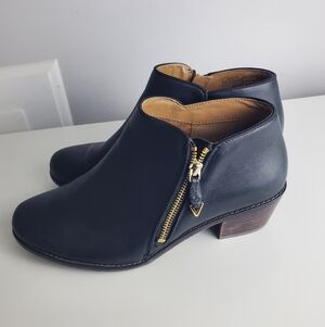 Vionic Jolene Ankle Boot Black Size 9